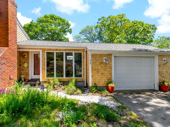 90 Nightingale Drive, South Yarmouth, MA 02664
