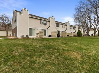 6288 W College Ave #22, Greendale, WI 53129