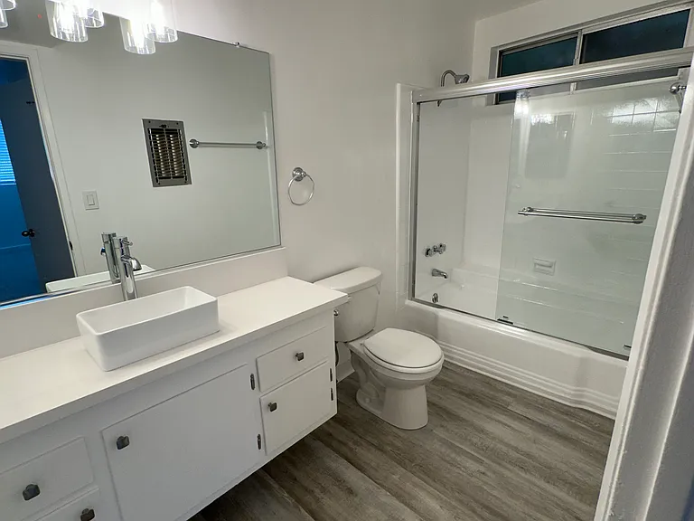 12221 San Vicente Blvd — Photo 12