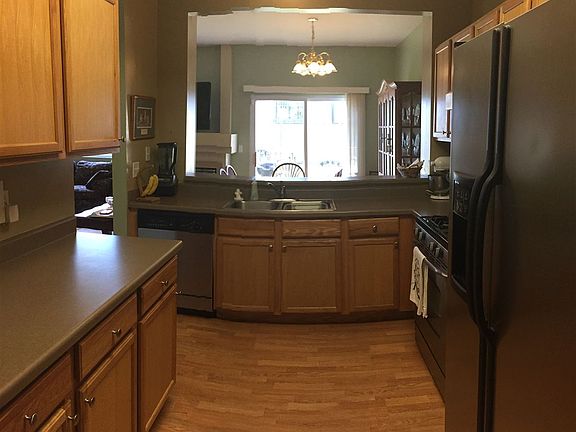 5th image of 6534 Commonwealth Dr
