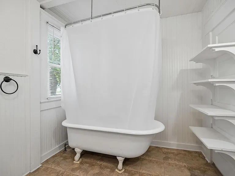 7923 Mohawk Dr — Photo 29