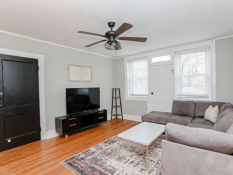 832 Brandon Ave #5 — Photo 4
