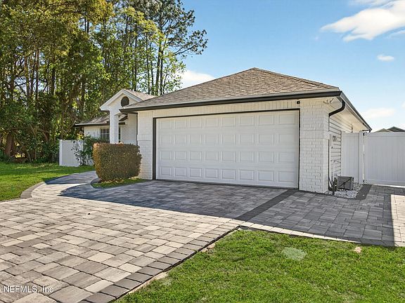 4th image of 12951 EVERETT Court W