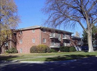 1227 S 18th St, Lincoln, NE 68502