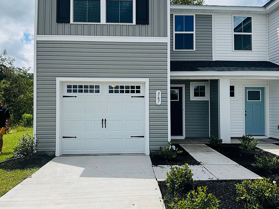 1st image of 367 Myrtle Meadows Dr