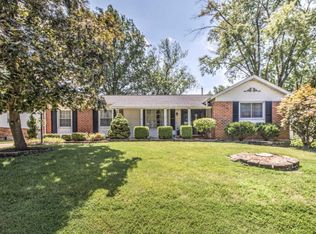 2120 Canterbury Dr, Florissant, MO