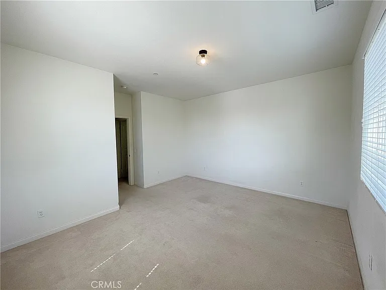 417 W Bagnall St — Photo 26