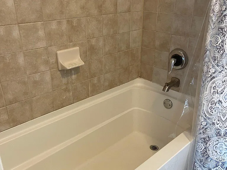 Bathtub
