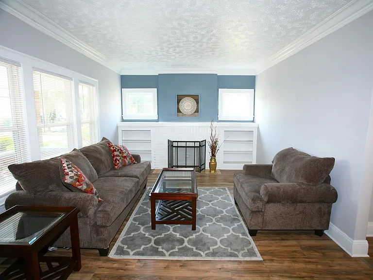 3698-3700 Menlo Rd — Photo 3