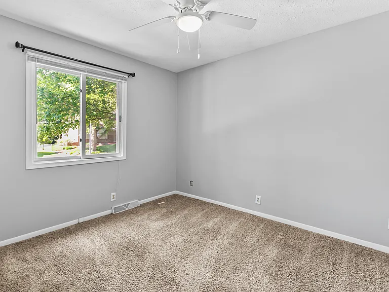 12728 Corby St — Photo 25