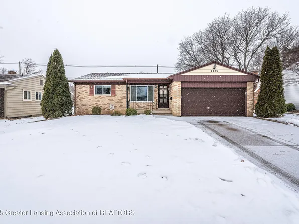 2223 Vassar Dr, Lansing, MI 48912