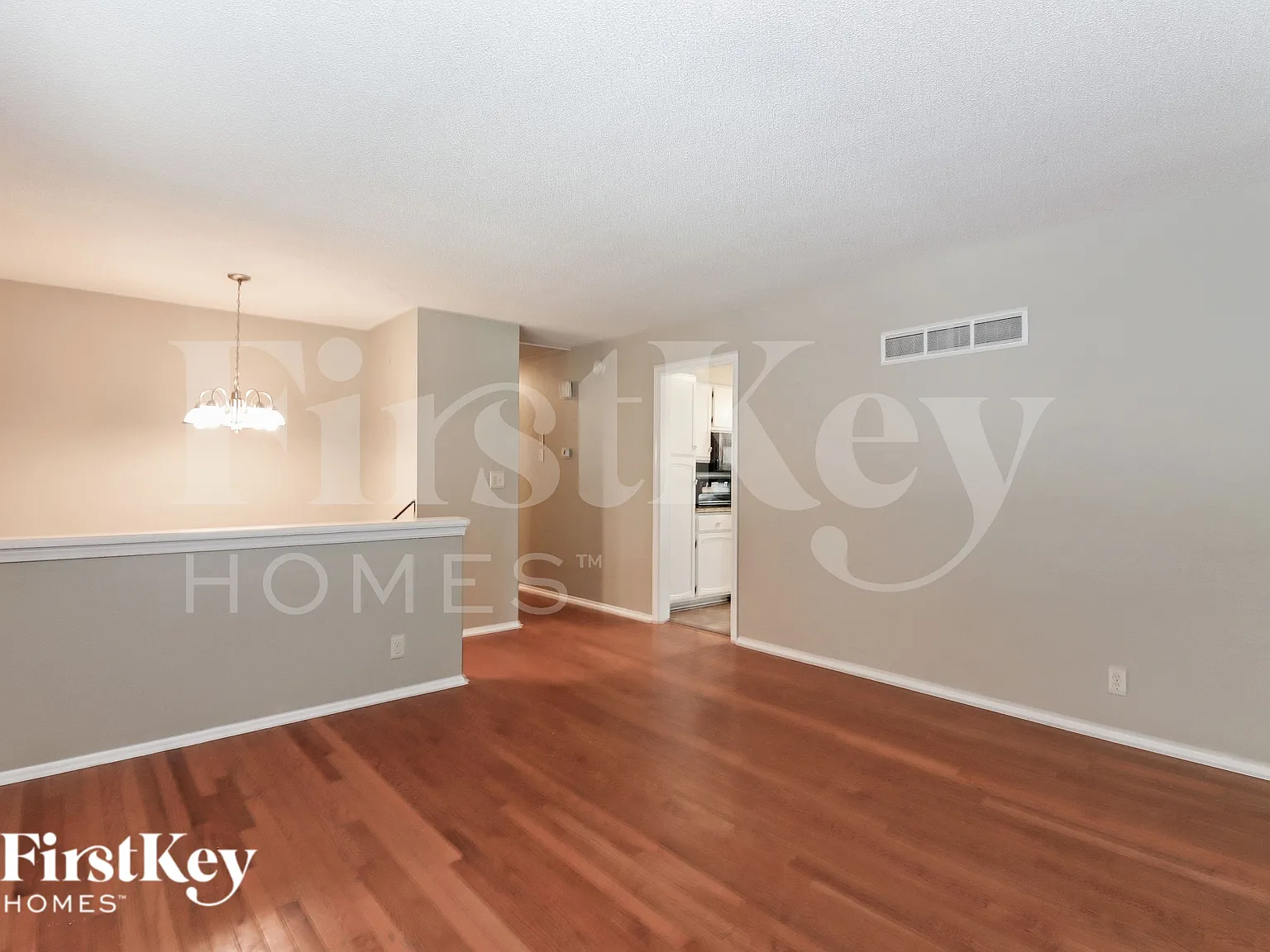 3 bed, 2.0 bath, 1536 sqft, $1,895 — Photo 2