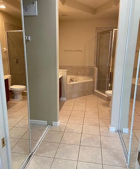 Master bedroom Bathroom