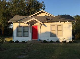 643 N Clinton St, Stephenville, TX 76401