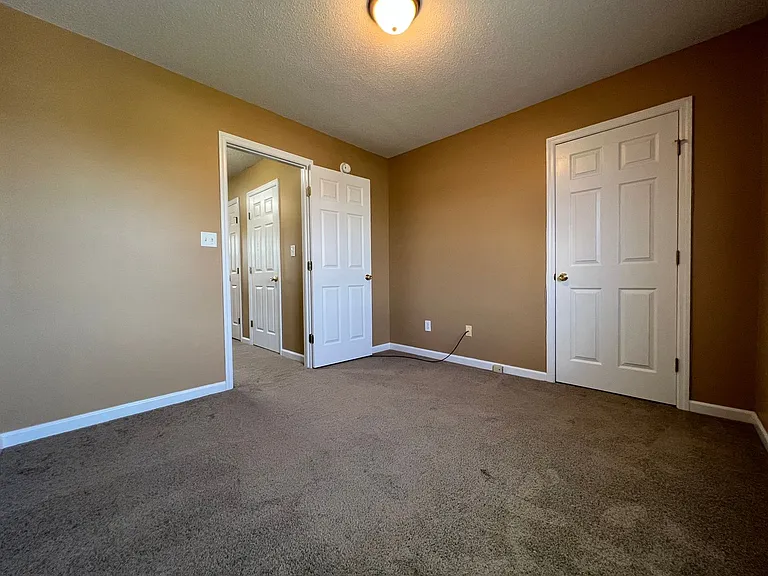 304 Mann St — Photo 27