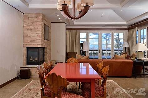 Dining/Fireplace