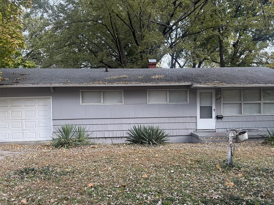 7900 E 89th Ter