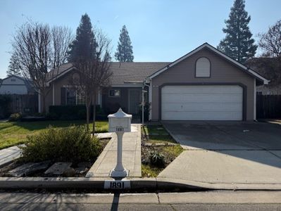 1891 E El Paso Ave, Fresno, CA, 93720