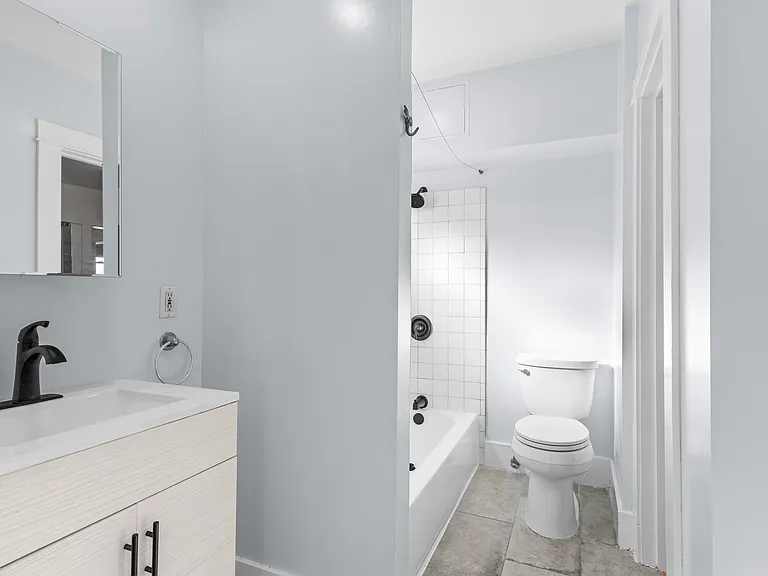 1071 Laguna Ave #1071 — Photo 8