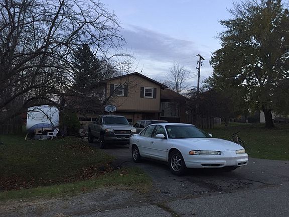 2nd image of 5241 Birchcrest Dr