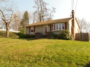 17 Juniper Rd, Southwick, MA 01077