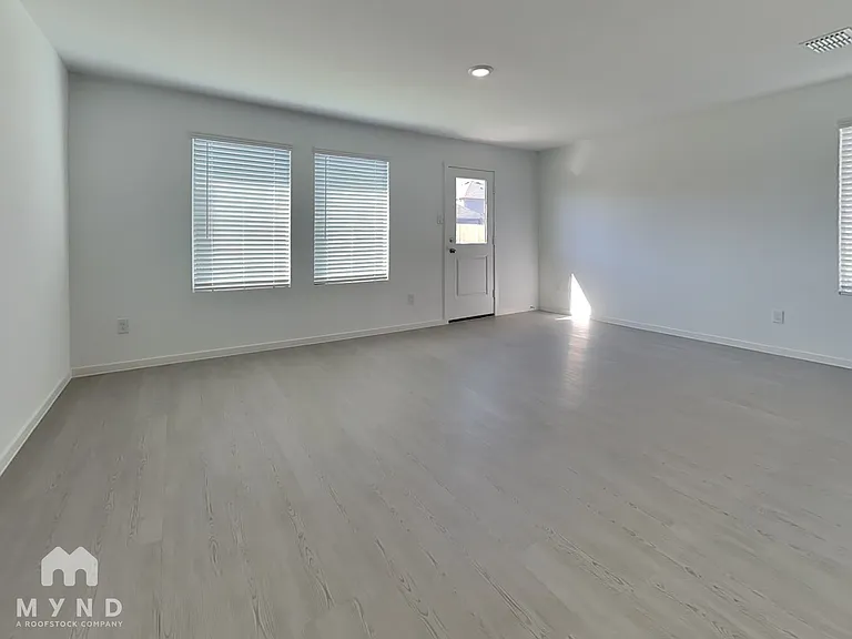 1836 Javelina St — Photo 4