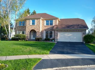 1504 De Paul Ct, Naperville, IL 60565