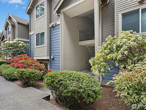 4th image of 19410 Bothell Way NE #D103