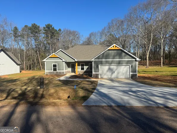 638 Highland Ave, Hartwell, GA 30643