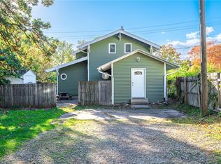 1610 E 8th St, Des Moines, IA 50316