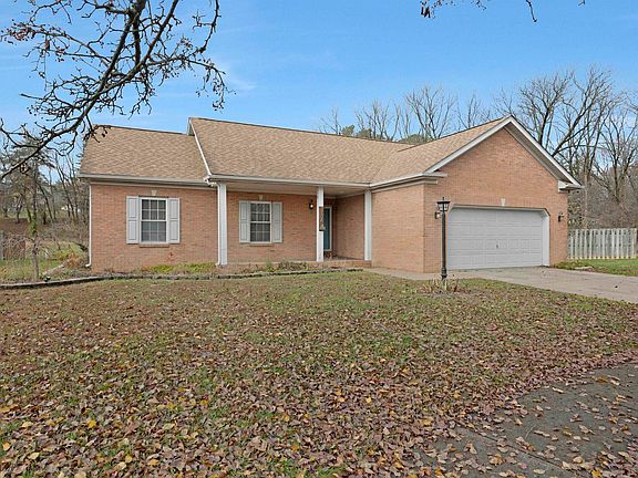 4th image of 3104 Roselawn Dr