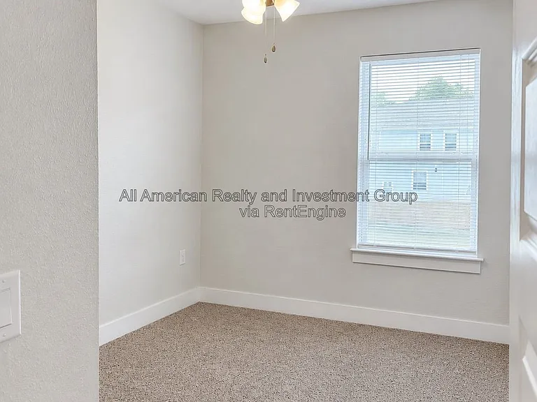 8893 Brigade Trl — Photo 3