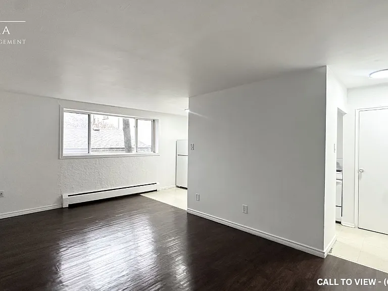 1459 Trafalgar St #206 — Photo 2