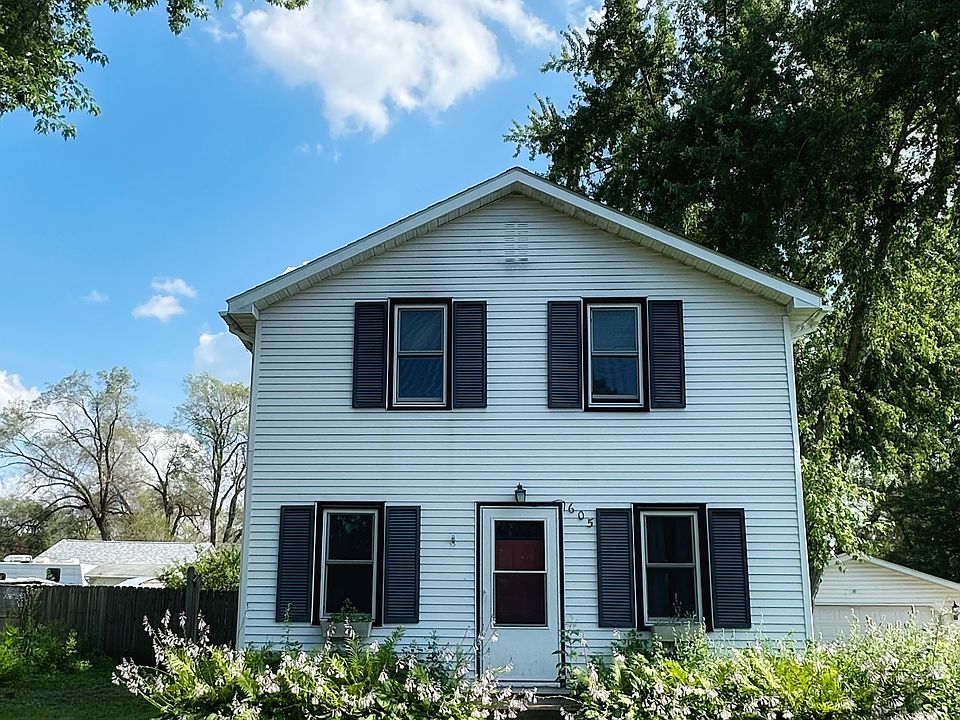 1st image of 605 Fountain St