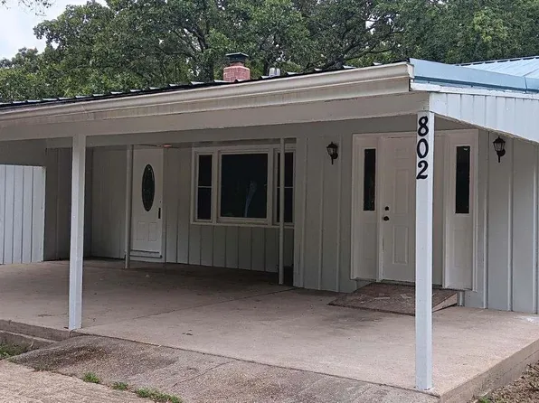 802 State St, Mineral Point, MO 63660
