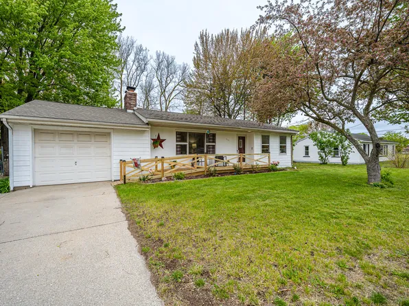 3104 E Apple Ave, Muskegon, MI 49442