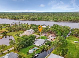 1891 Carbonata Dr, Alva, FL 33920