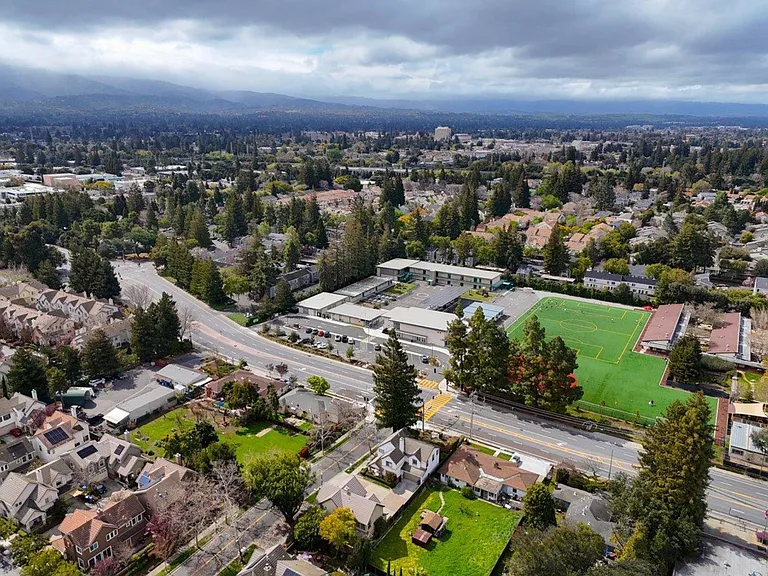 365 Pacific Dr — Photo 18
