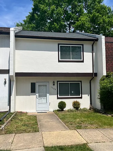 1308 Wexford Ct Photo 1