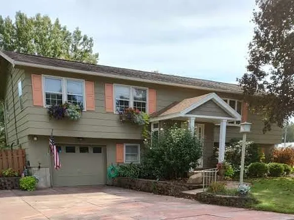 7749 Starlane Dr, Rome, NY 13440