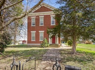 332 S Vine St, Sparta, IL 62286