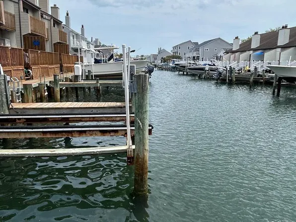 635 94th St #10-J, Ocean City, MD 21842