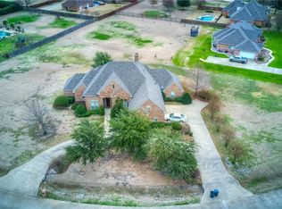 128 Spring Grove Dr, Waxahachie, TX 75165