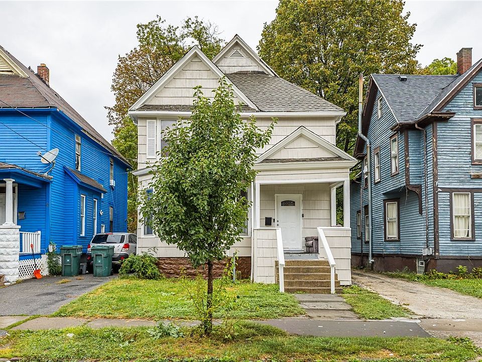 2nd image of 7 Athens St