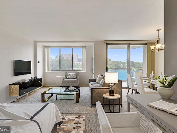 2nd image of 10401 Grosvenor Pl APT 519