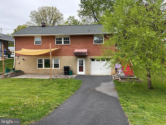 3rd image of 214 Ziegler St