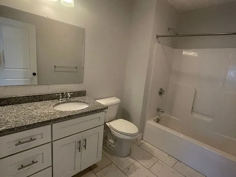 56 New Rochester Rd — Photo 22