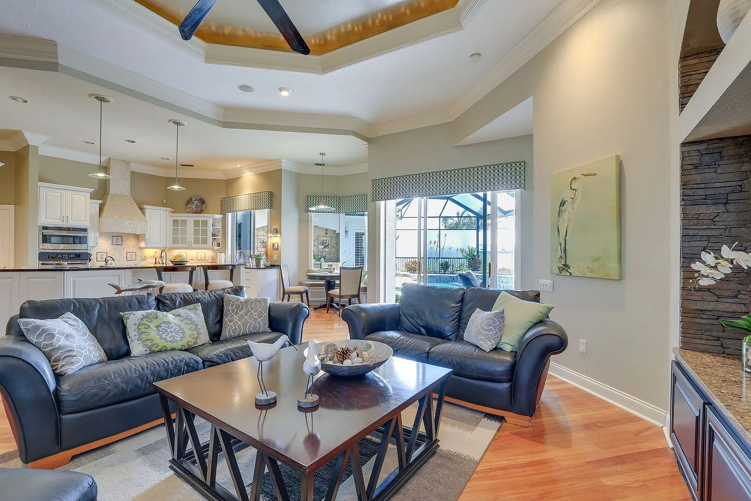 3 bed, 3.0 bath, 3875 sqft, $8,451 — Photo 4