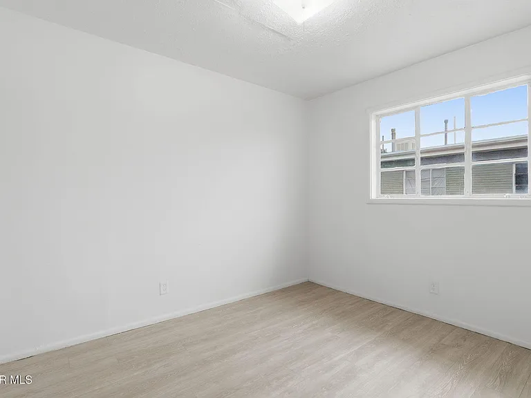 3912 Kemp Ave #6 — Photo 9