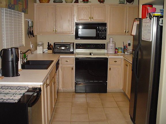 3rd image of 2615 E Angela Dr